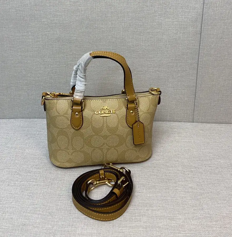 Ch468 Mini Tote Bag from H蔻家 Gallery Collection