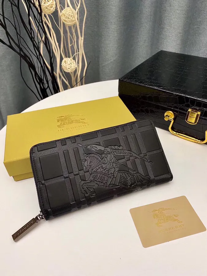 Burberry Exclusive New Mini Zip Wallet