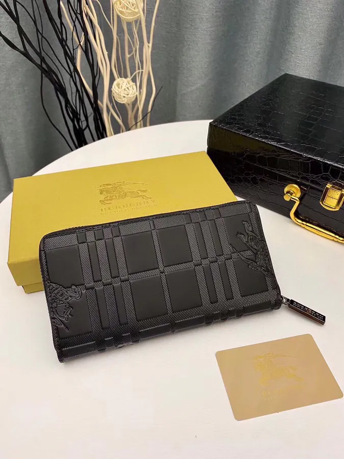 Burberry Exclusive New Mini Zip Wallet