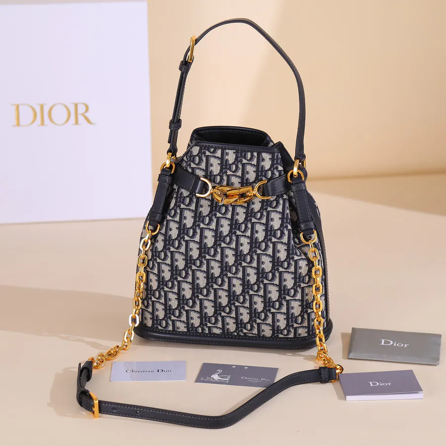 Cest Bucket Bag with Blue Oblique Print