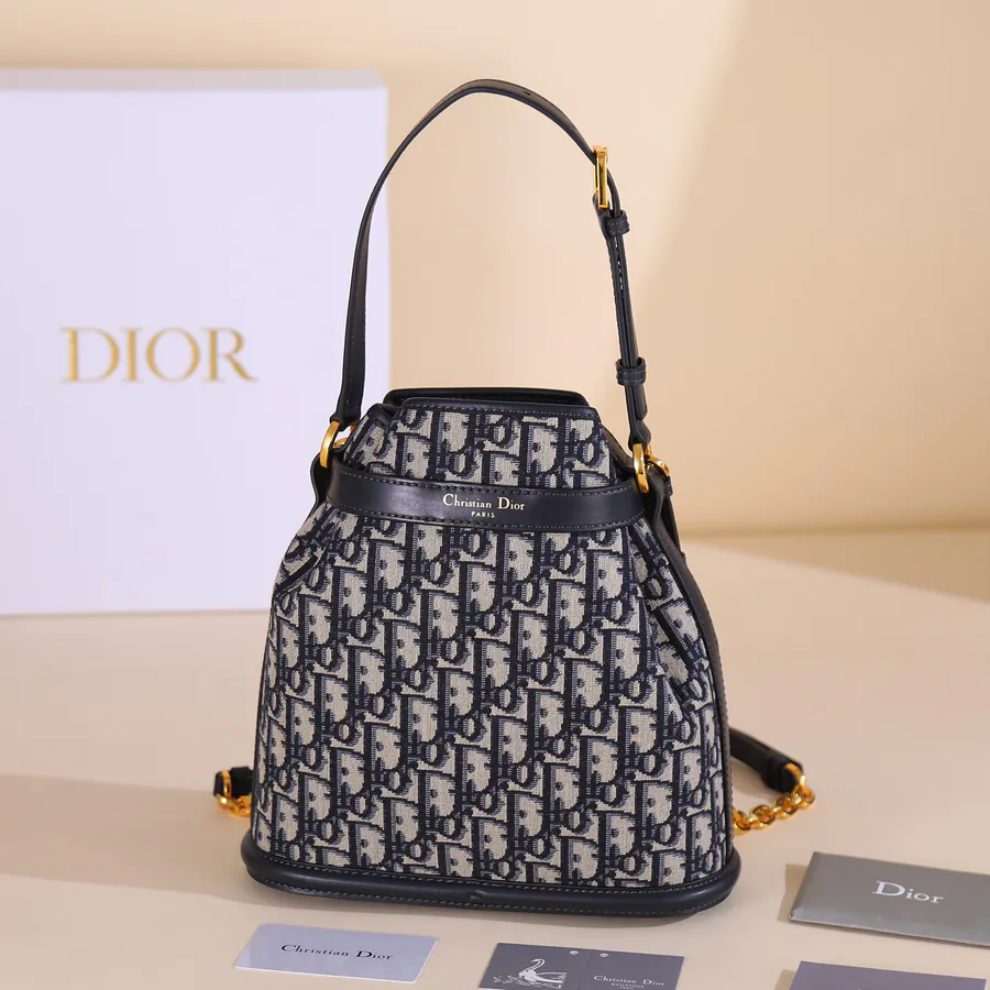 Cest Bucket Bag with Blue Oblique Print