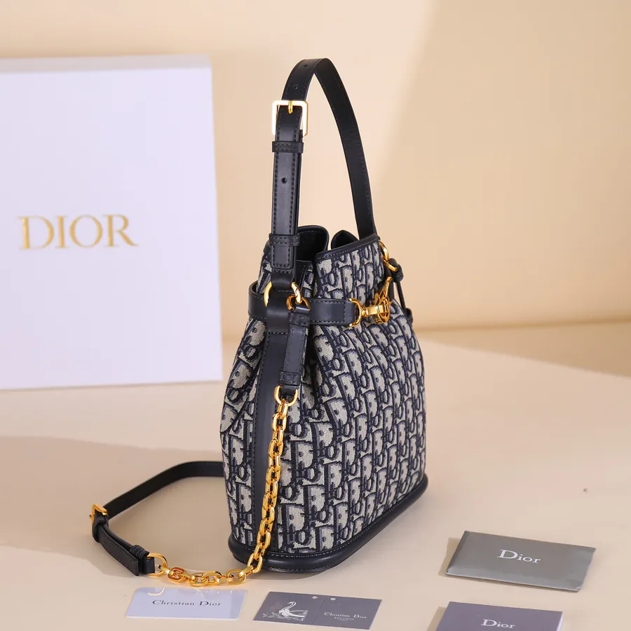 Cest Bucket Bag with Blue Oblique Print