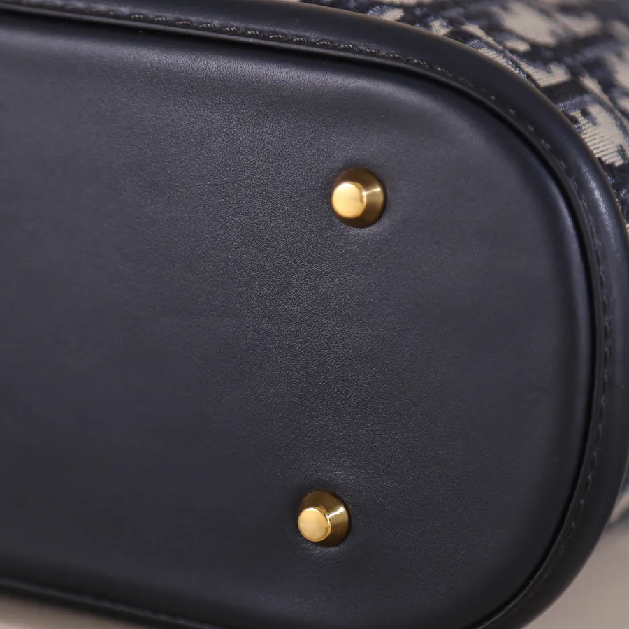 Cest Bucket Bag with Blue Oblique Print