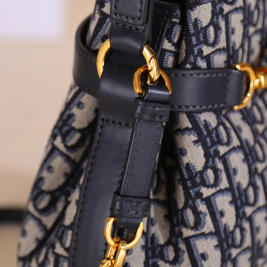 Cest Bucket Bag with Blue Oblique Print