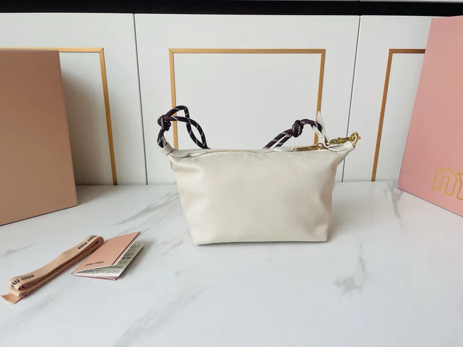 Miu New Canvas Lunch Tote in Canvas White