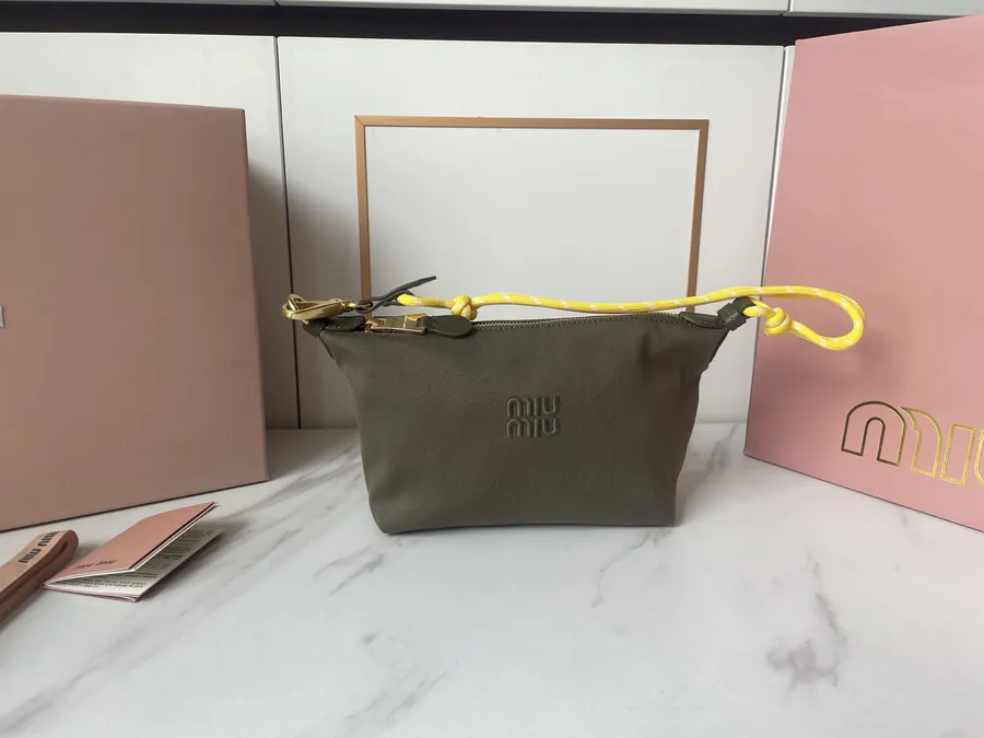 Miu New Canvas Lunch Tote in Canvas Green