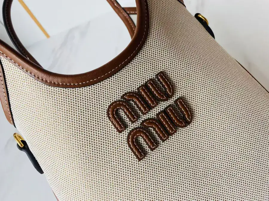 Miu New Mini Tote Bag Retro Style, Practical and Stylish