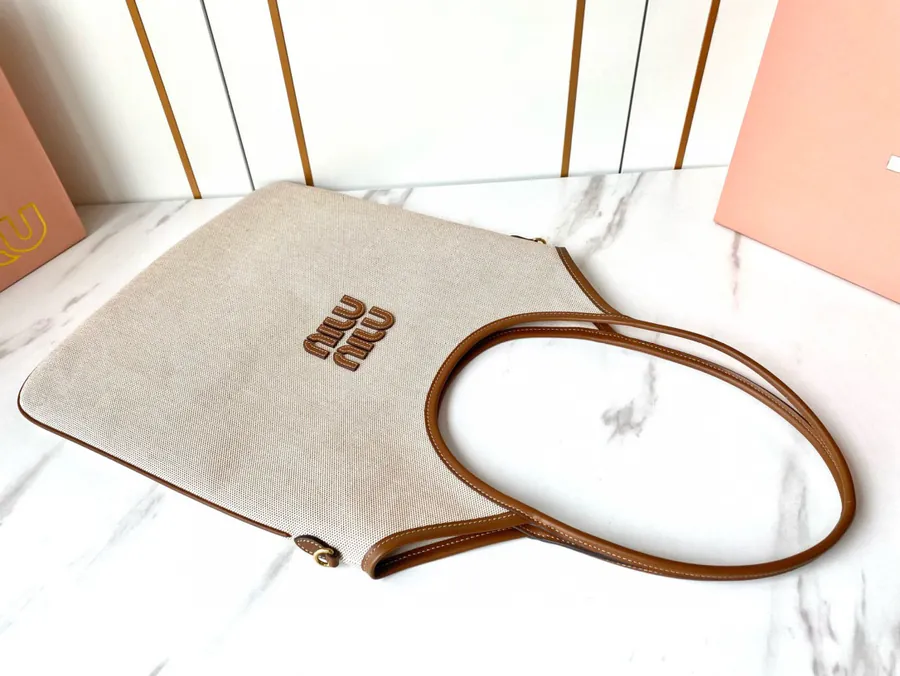 Miu New Issey Miyake Tote Bag with Grained Calfskin