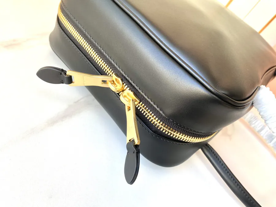 Beau Handbag Premium Hardware and Original Leather