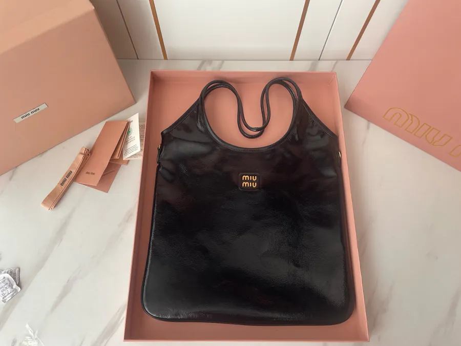 IVY Naplak Glossy Sheepskin Tote