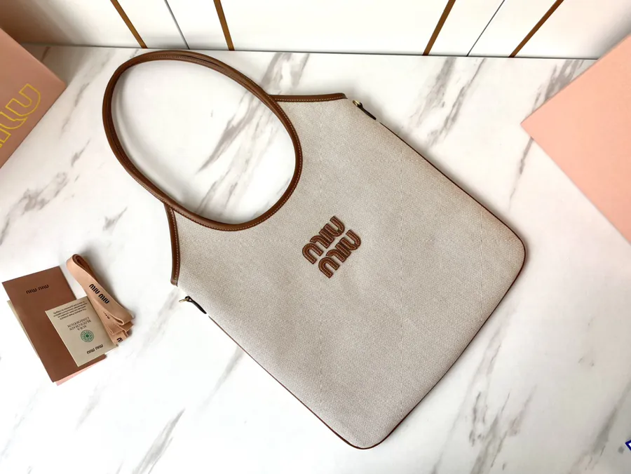 Miu New Isetan Limited Tote Bag with Grained Calfskin