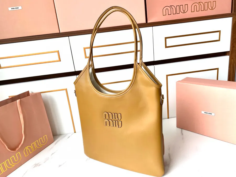 Miu New Isetan Limited Tote Bag in Caramel