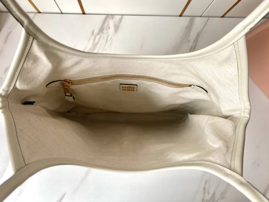 Miu New Isetan Limited Tote Bag in Grained Calfskin