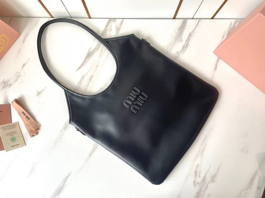 Miu New Iseshi Limited Tote in Grained Calfskin