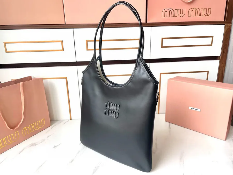 Miu New Iseshi Limited Tote in Grained Calfskin
