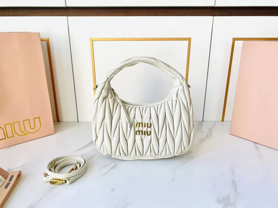 MiuWander Handbag with Matelasse Texture