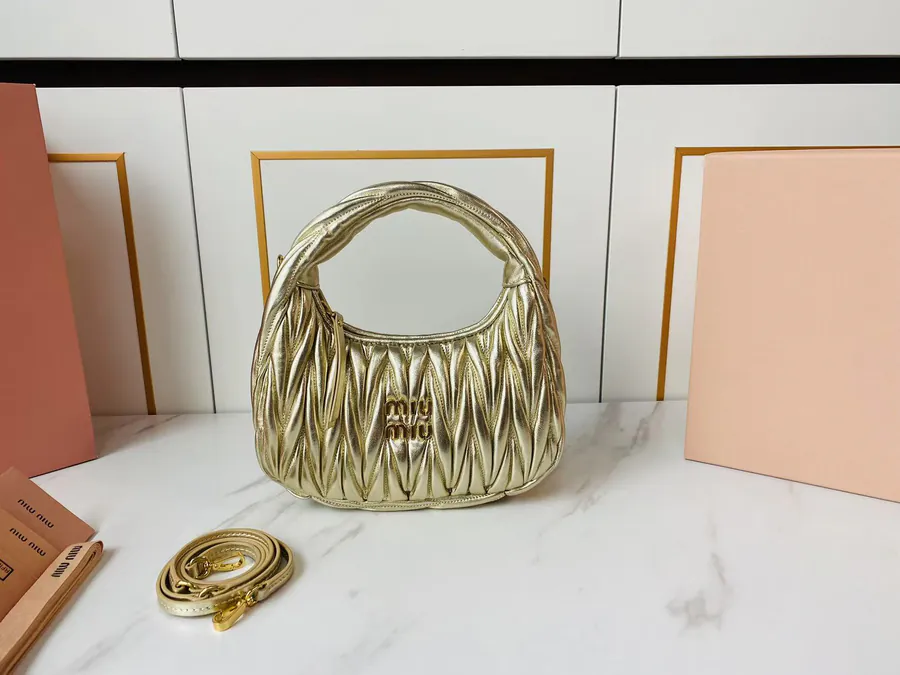 MiuWander Handbag with Matelasse Texture