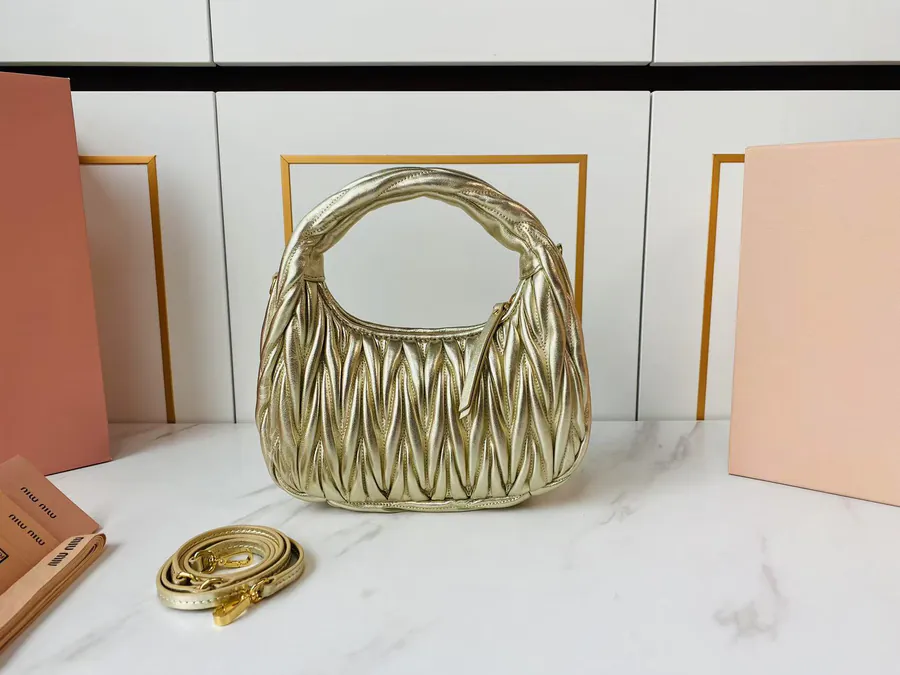 MiuWander Handbag with Matelasse Texture