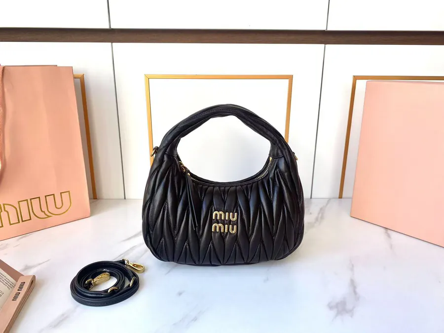 MiuWander Handbag with Classic Matelasse Texture