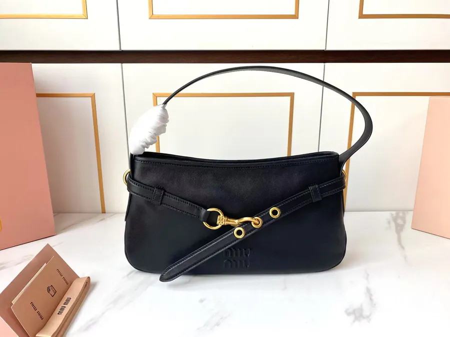Aventure Leather Crossbody Bag Vintage Inspired Design