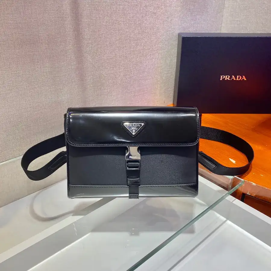 New Post Mail Bag Modern Material Mix Design