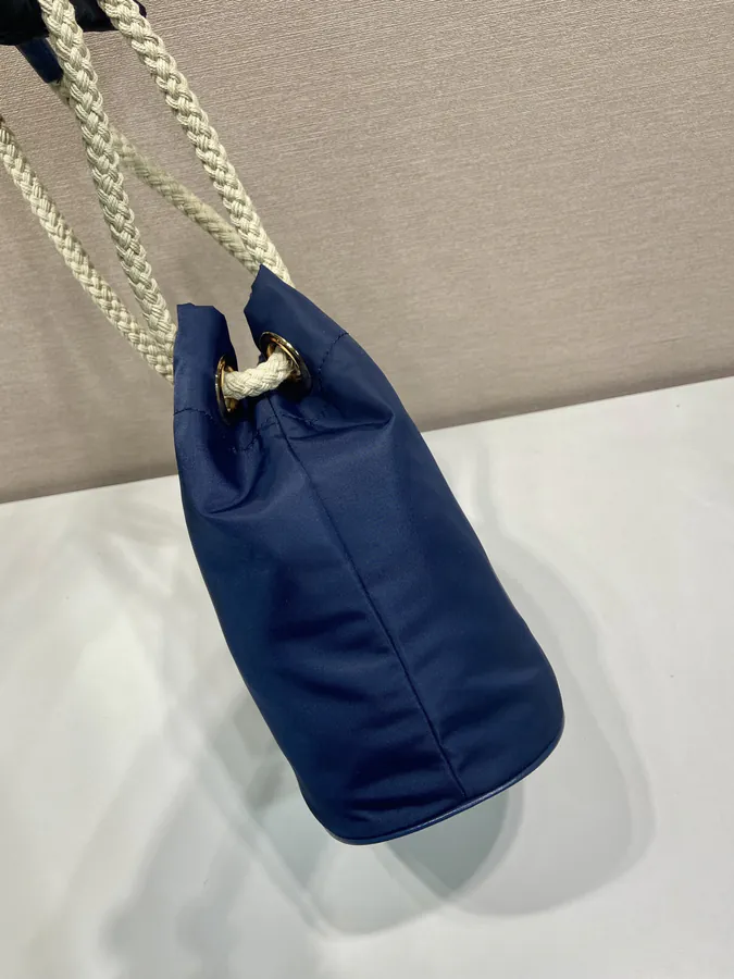 New Bucket Bag 1BE082 Runway Collection