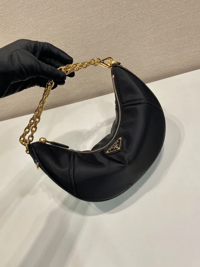Re Nylon Moon Bag Versatile Design