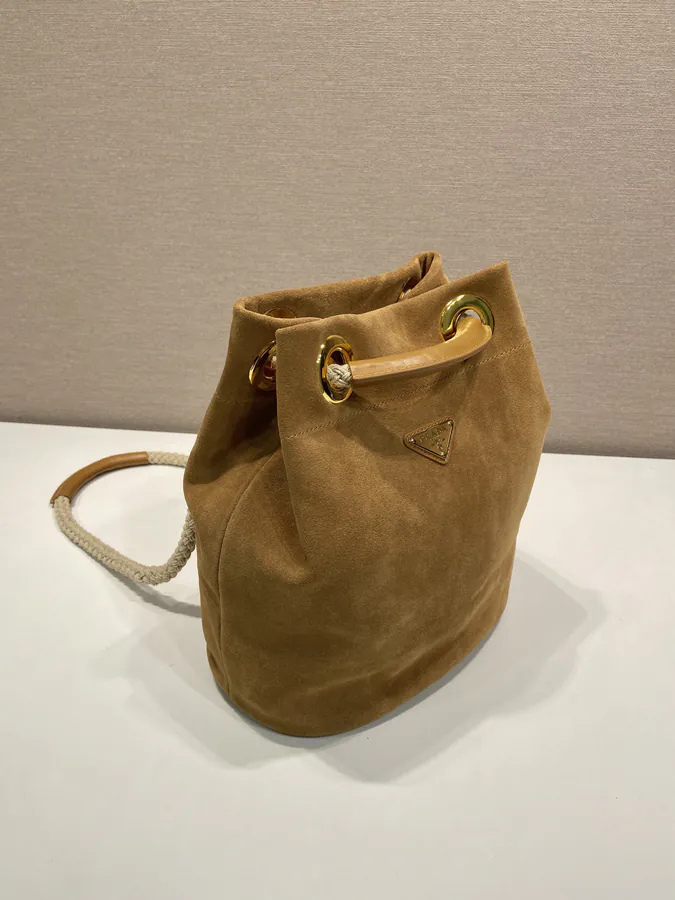 New Bucket Bag 1BE082 Grained Calfskin