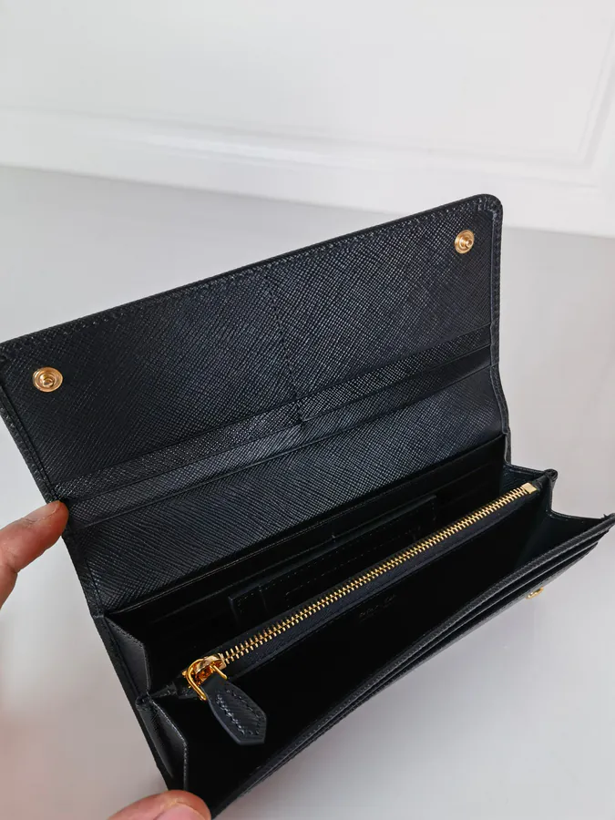 P House Ladies Flip Cover Wallet