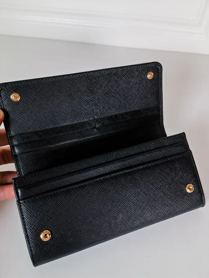 P House Ladies Flip Cover Wallet