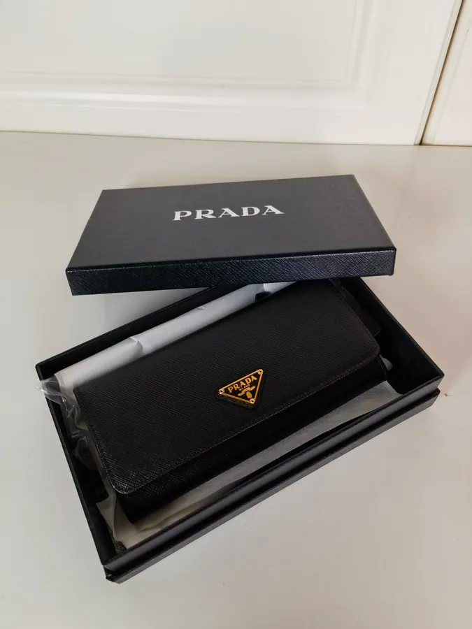 P House Ladies Flip Cover Wallet