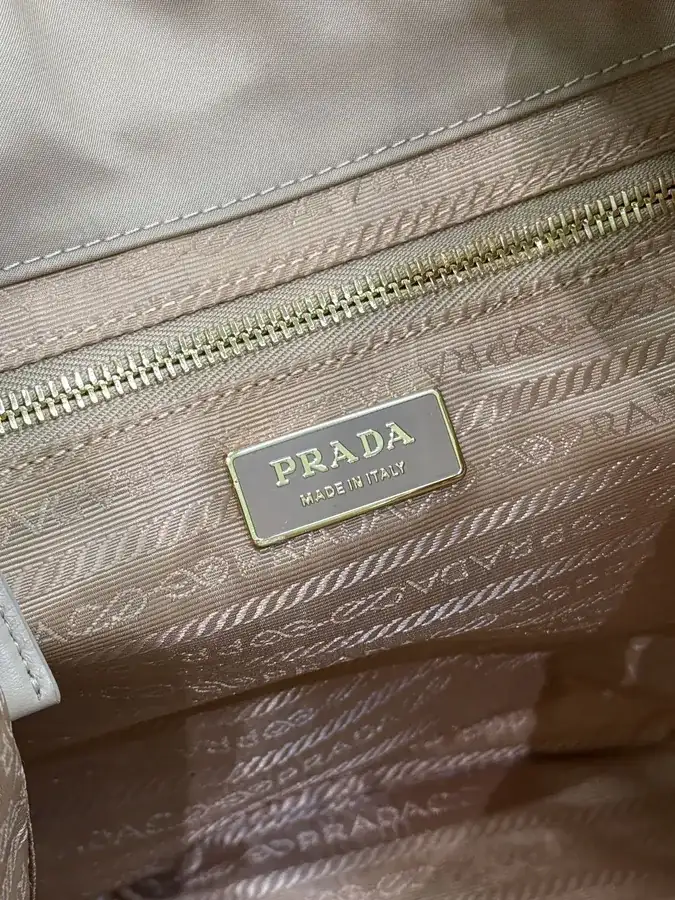 Runway Bucket Bag