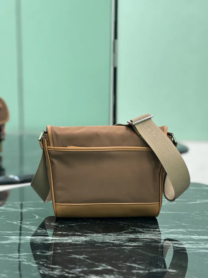 Re Nylon Postman Bag (Small)