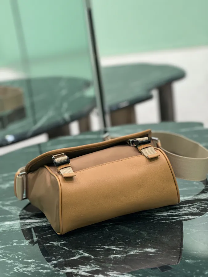 Re Nylon Postman Bag (Small)