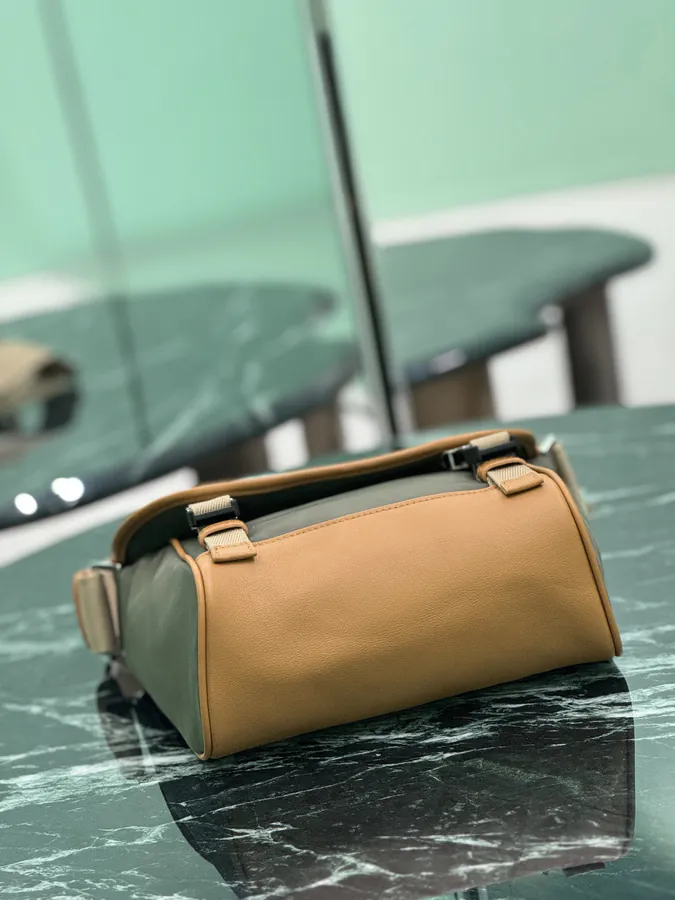 Re Nylon Postman Bag (Small)