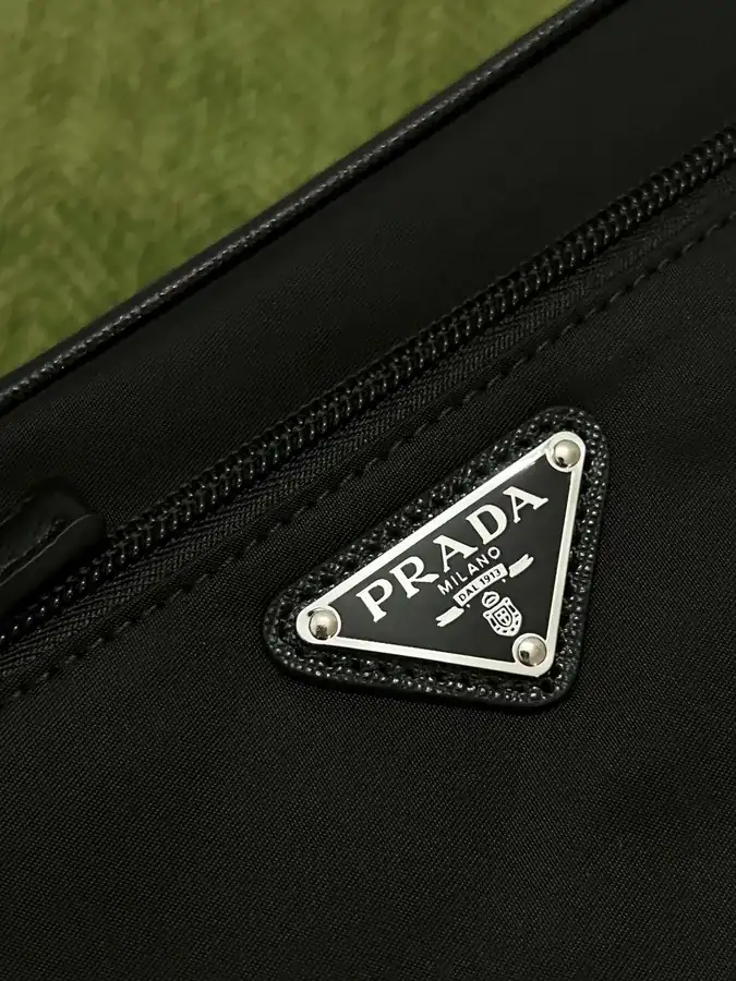 Ada Washbag 2NA819