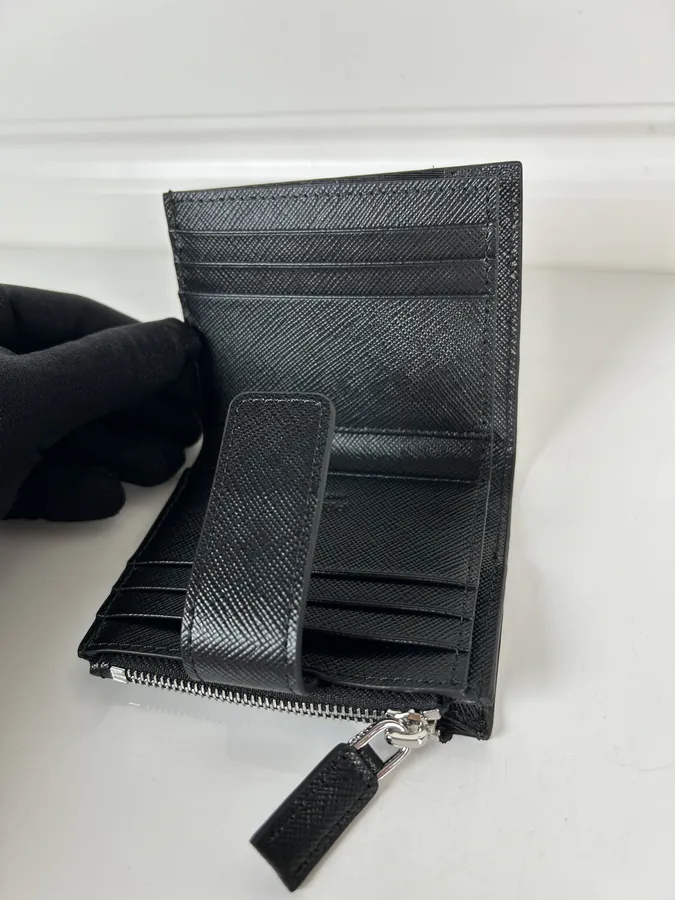 P House New Triangular Micro Logo Card Holder