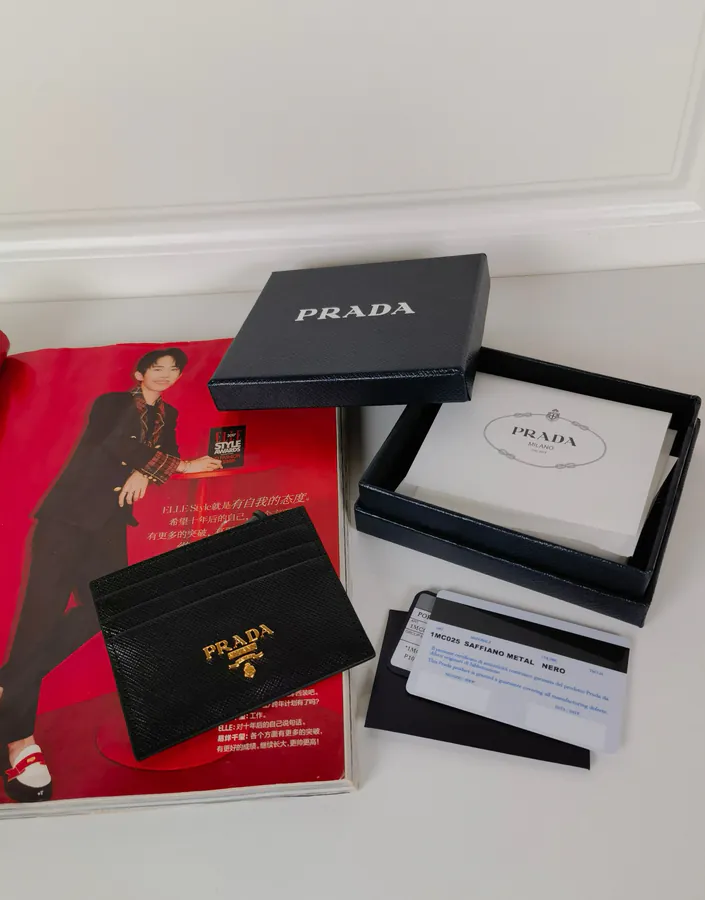 P Brand Unisex Mini Card Wallet Black