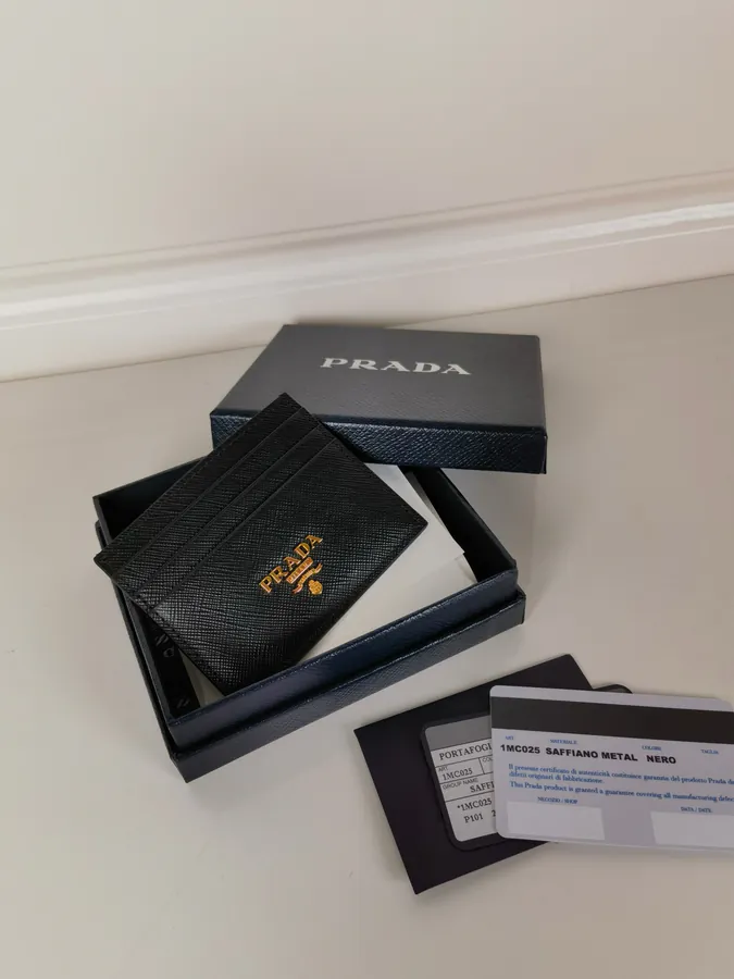 P Brand Unisex Mini Card Wallet Black
