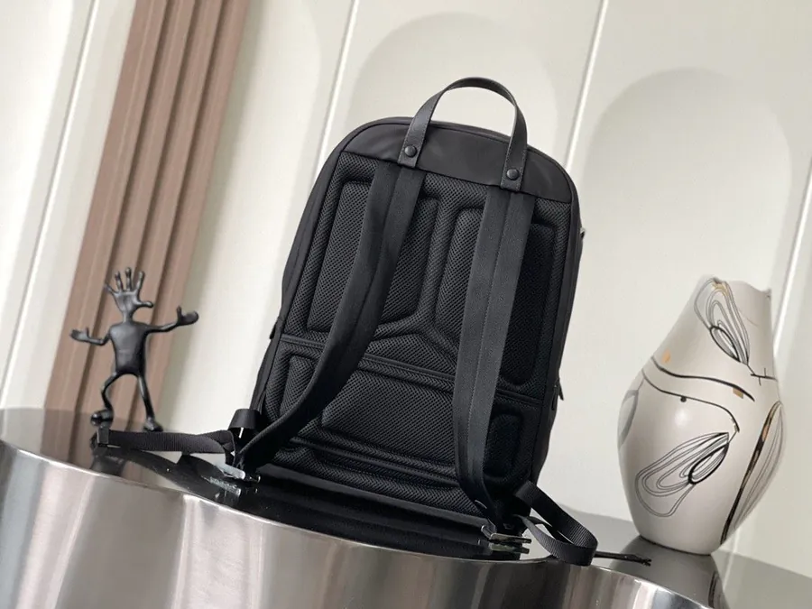 ADA 2VE048 Backpack