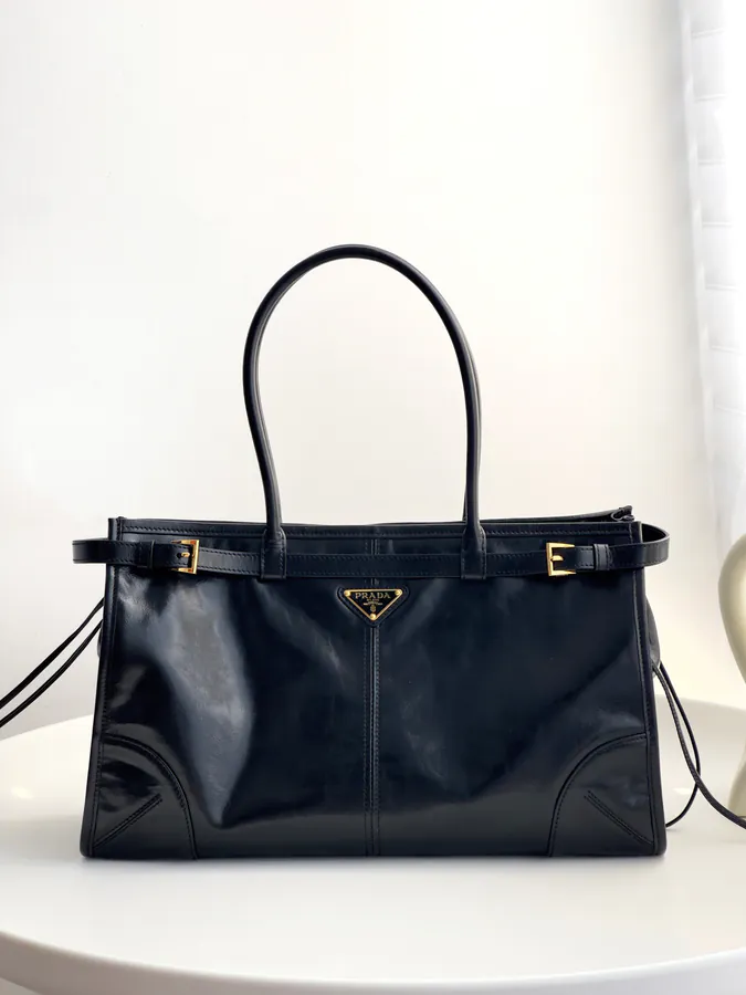 Ada New Star Soft Lux Medium Bucket Bag