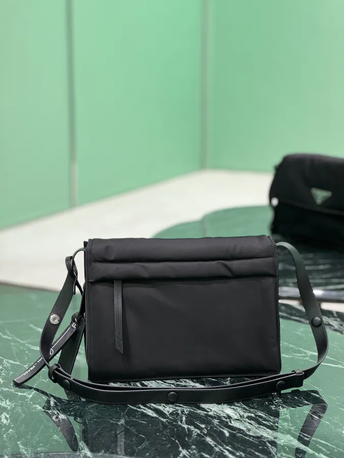 Cini Series Postal Bag (Medium)