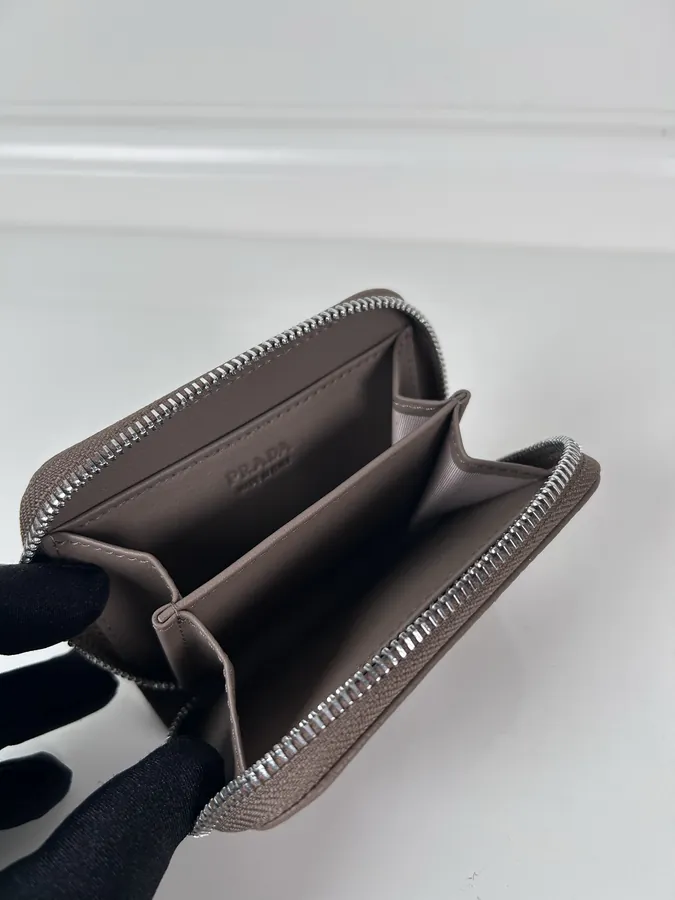 P Brand Grained Leather Wallet with Zip Design