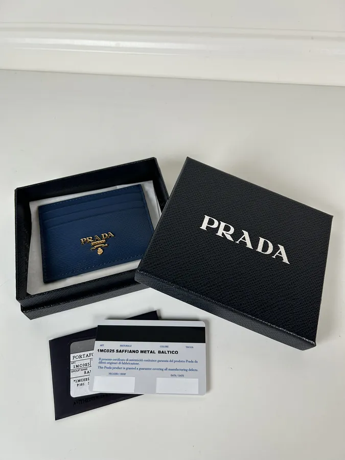 P Brand Unisex Mini Card Case