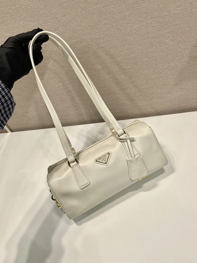 Celebrity Lock Handbag 1BB127 New Arrival