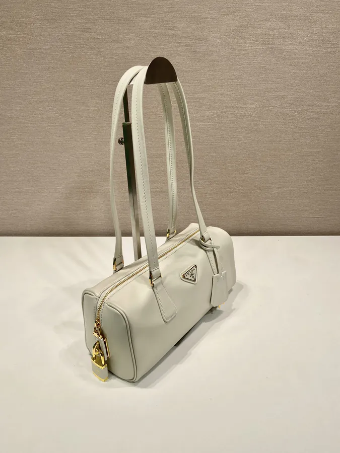 Celebrity Lock Handbag 1BB127 New Arrival