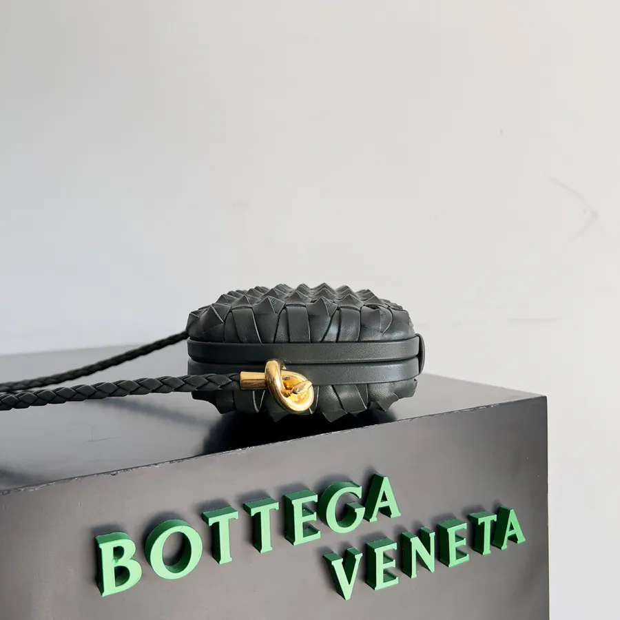 BV Knot Evening Bag | Classic Return