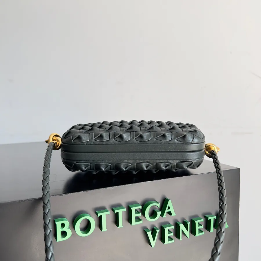 BV Knot Evening Bag | Classic Return