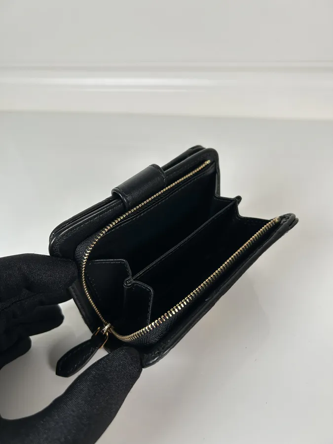P House Ladies Nappa Calfskin Grained Wallet, 1ML018, Zippered Compartment, 9 Card Slots