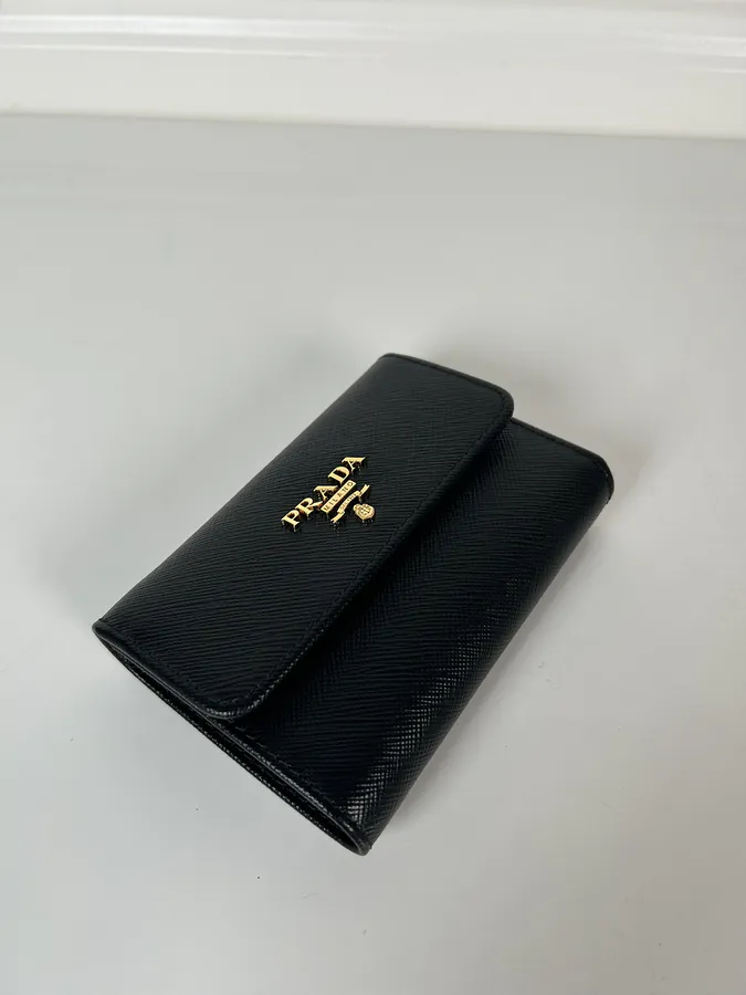 P House Ladies Crossbody Short Wallet